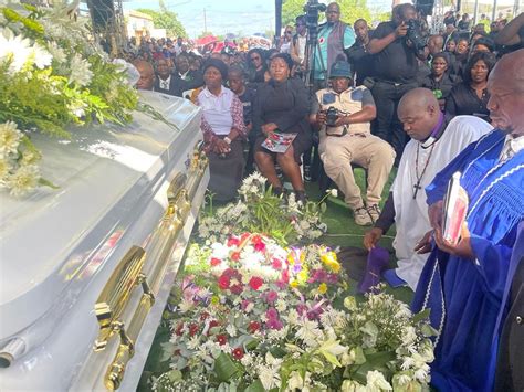 tuesday r5|Vusi Ma R5 Funeral Highlights.